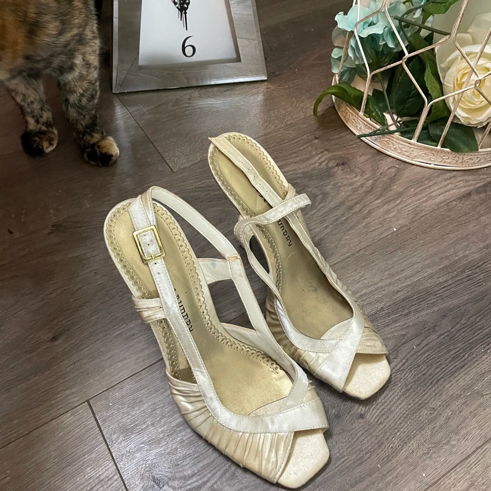 Chinese Landry heels